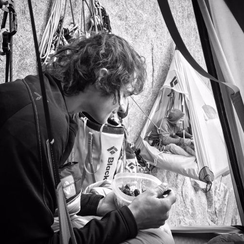 Adam Ondra v Dawn Wall El Cap, 6. den rno (foto by Pavel Blaek)