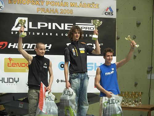 Adam podium