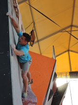 4. kolo Rock Point Českého poháru v boulderingu 2016, 1. finálový bouldr