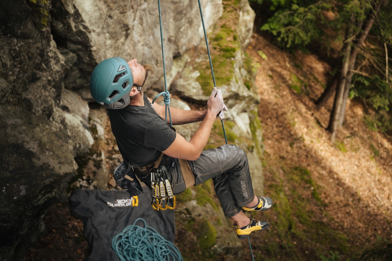 Kliknutm zavete okno.