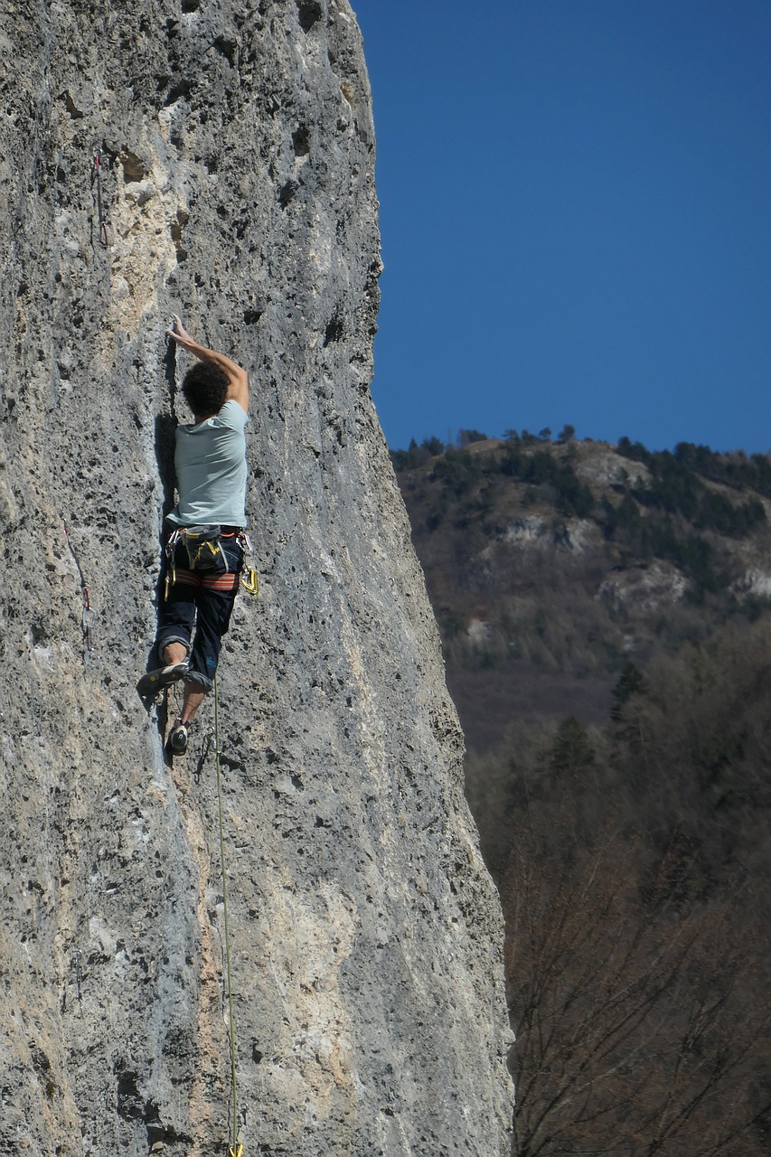 Kliknut�m zav�ete okno.