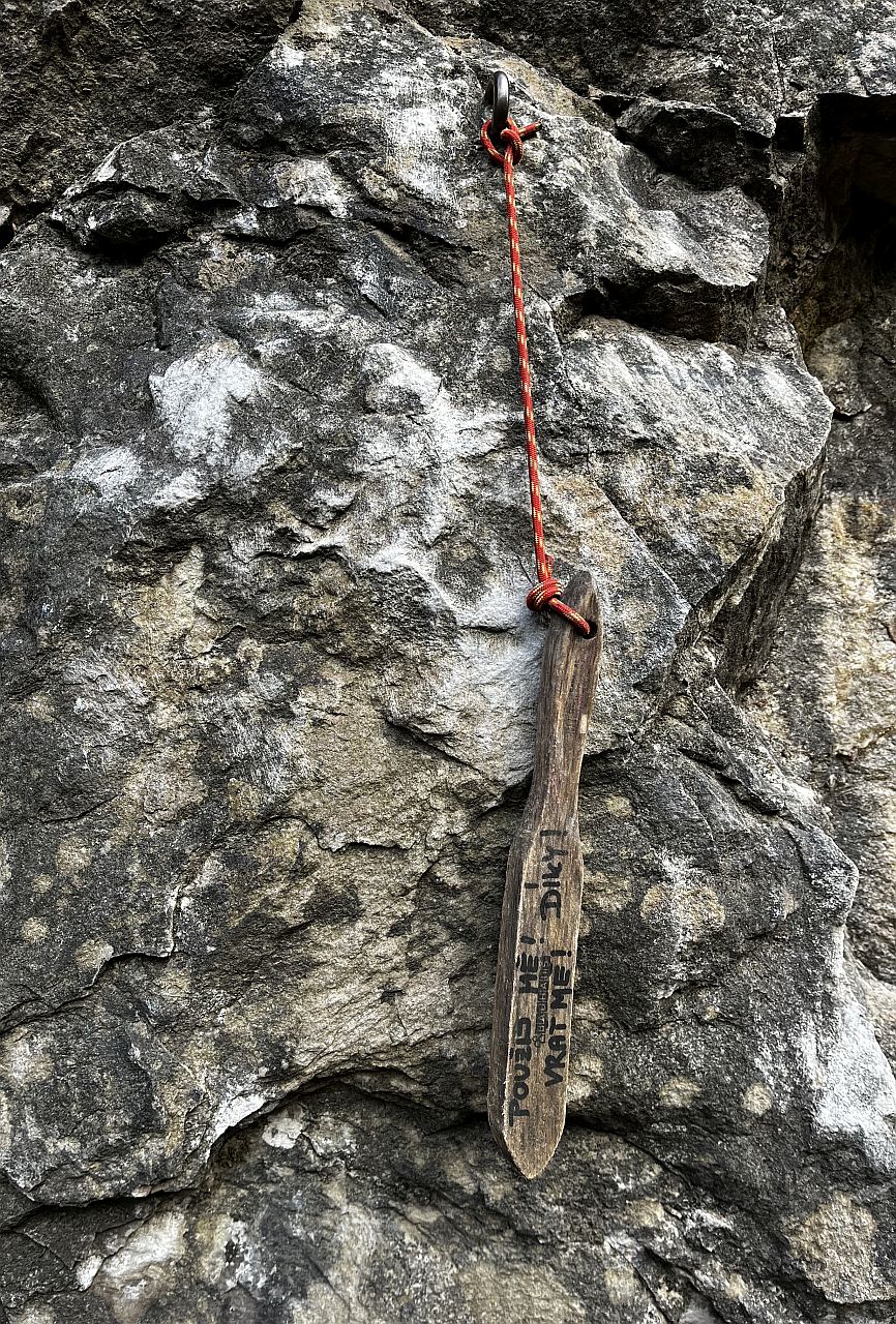 Kliknut�m zav�ete okno.